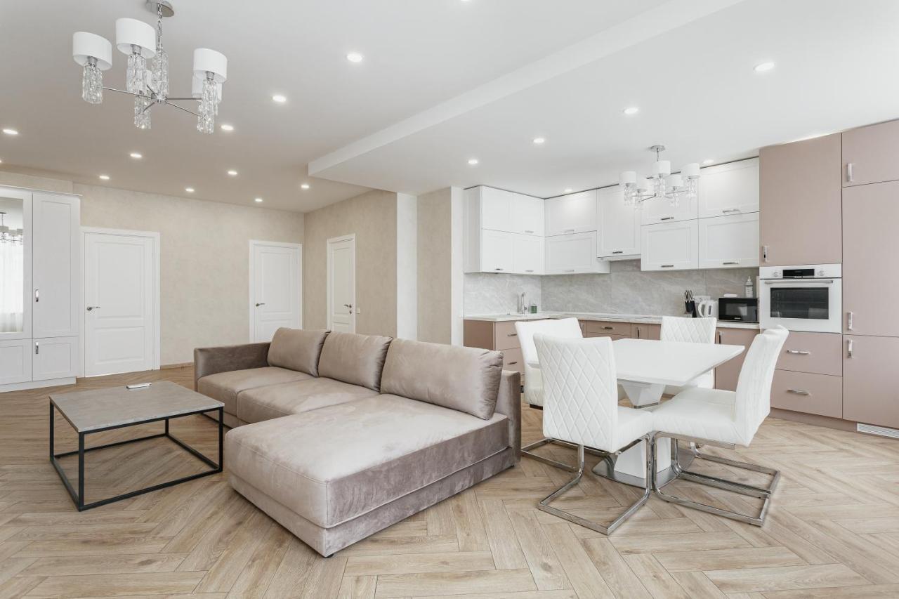 Direct Sea View Apartment โอเดสซา ภายนอก รูปภาพ